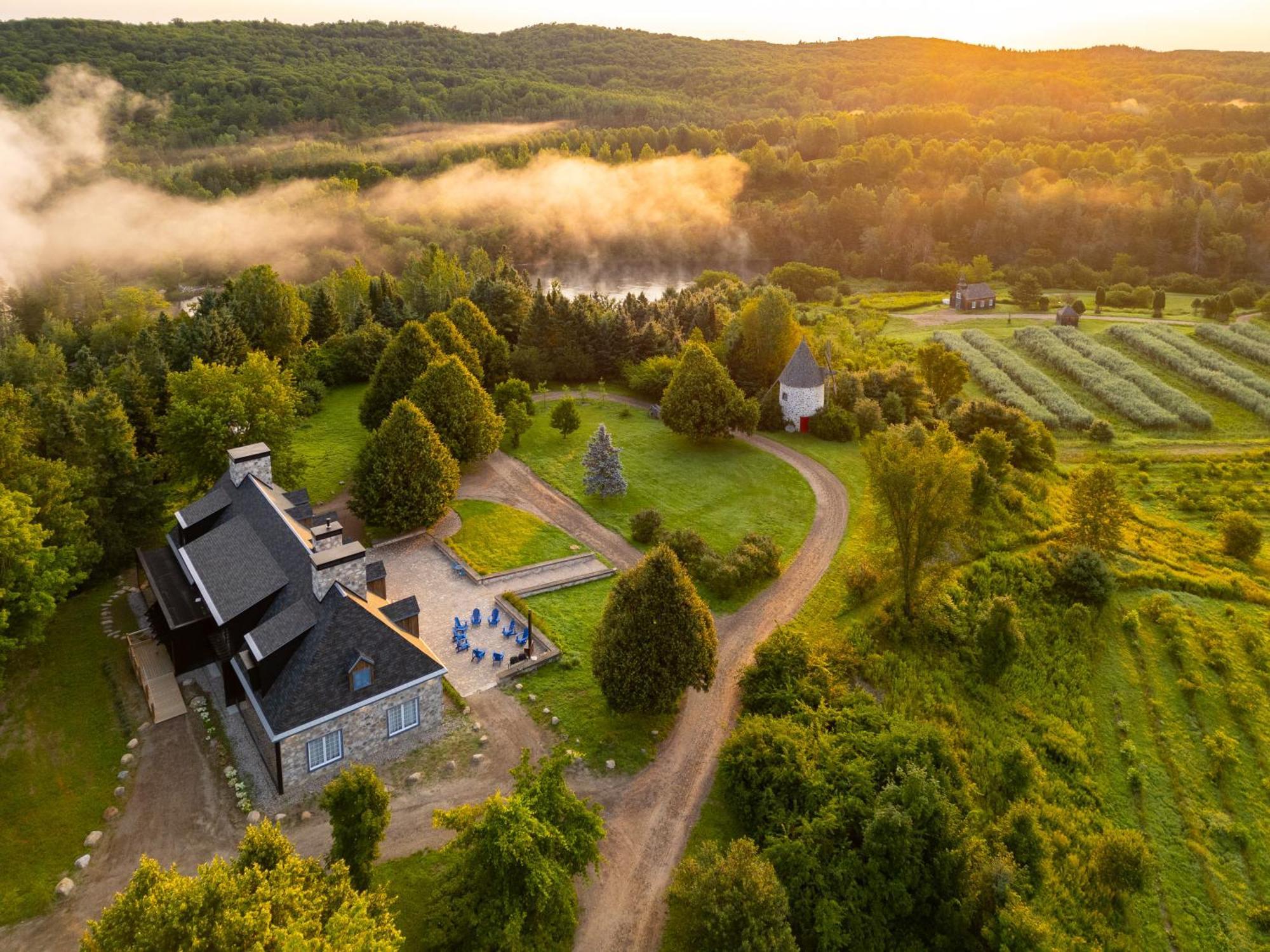 Le Baluchon Eco-Villegiature Saint-Paulin المظهر الخارجي الصورة